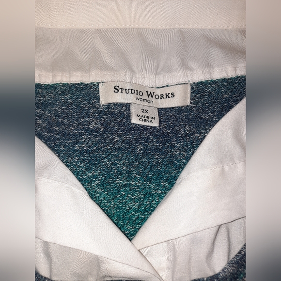 Studio Works Green & Blue Sweater, shirt combo, detachable necklace size 2x EUC - Picture 2 of 7
